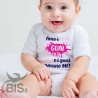 Body neonato/a con stampa  divertente "Amo i guai e i guai amano me"