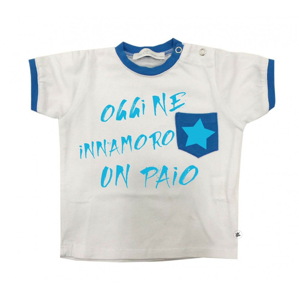 T-shirt con taschino "Oggi ne innamoro un paio"