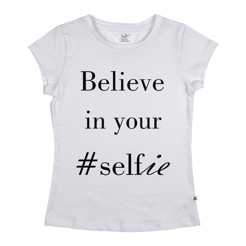 T-shirt donna manica corta "Believe in your selfie"
