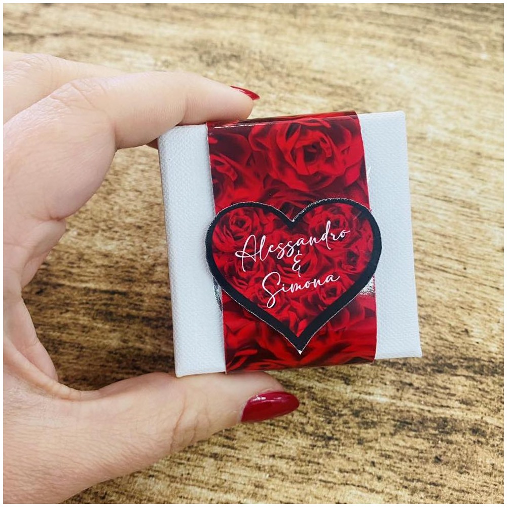 scatola regalo anello di fidanzamento