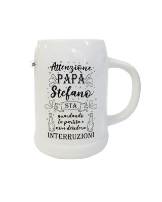 Boccale birra in ceramica "Attenzione Papà sta guardando la partita"