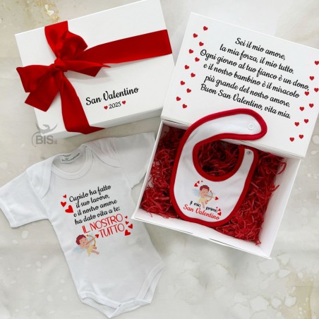 Scatola regalo pieghevole con chiusura magnetica "Primo San valentino" da personalizzare con body e bavaglino