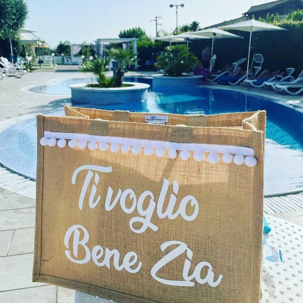 Borsa Tote Personalizzata Con Iniziali Floreali E Nome Ricamati: Tela