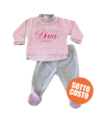 Clinic Chenille Outfit "Born to be a diva"