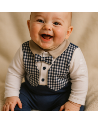 Winter Newborn jumpsuit, with hearts + "I'm daddy's meatball" print.