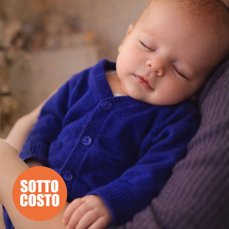 Cardigan neonato in filo