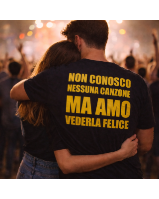 T-shirt concerto uomo “Non conosco nessuna canzone ma amo vederla felice”
