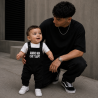 Salopette Bimbo “AMMO MA CHI T SAP?” | Outfit Coordinato Famiglia