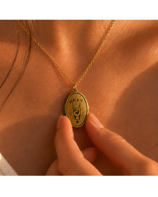 Charm "Beat a Te" – Ciondolo Scaramantico da Collezione