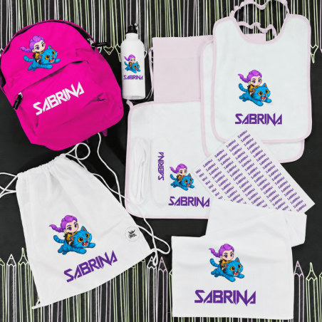 Packs promo asilo personalizzato bambina K‑Pop con zaino, borraccia, bavaglini, tovaglietta, sacche, posate ed etichette