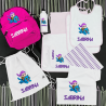 Packs promo asilo personalizzato bambina K‑Pop con zaino, borraccia, bavaglini, tovaglietta, sacche, posate ed etichette