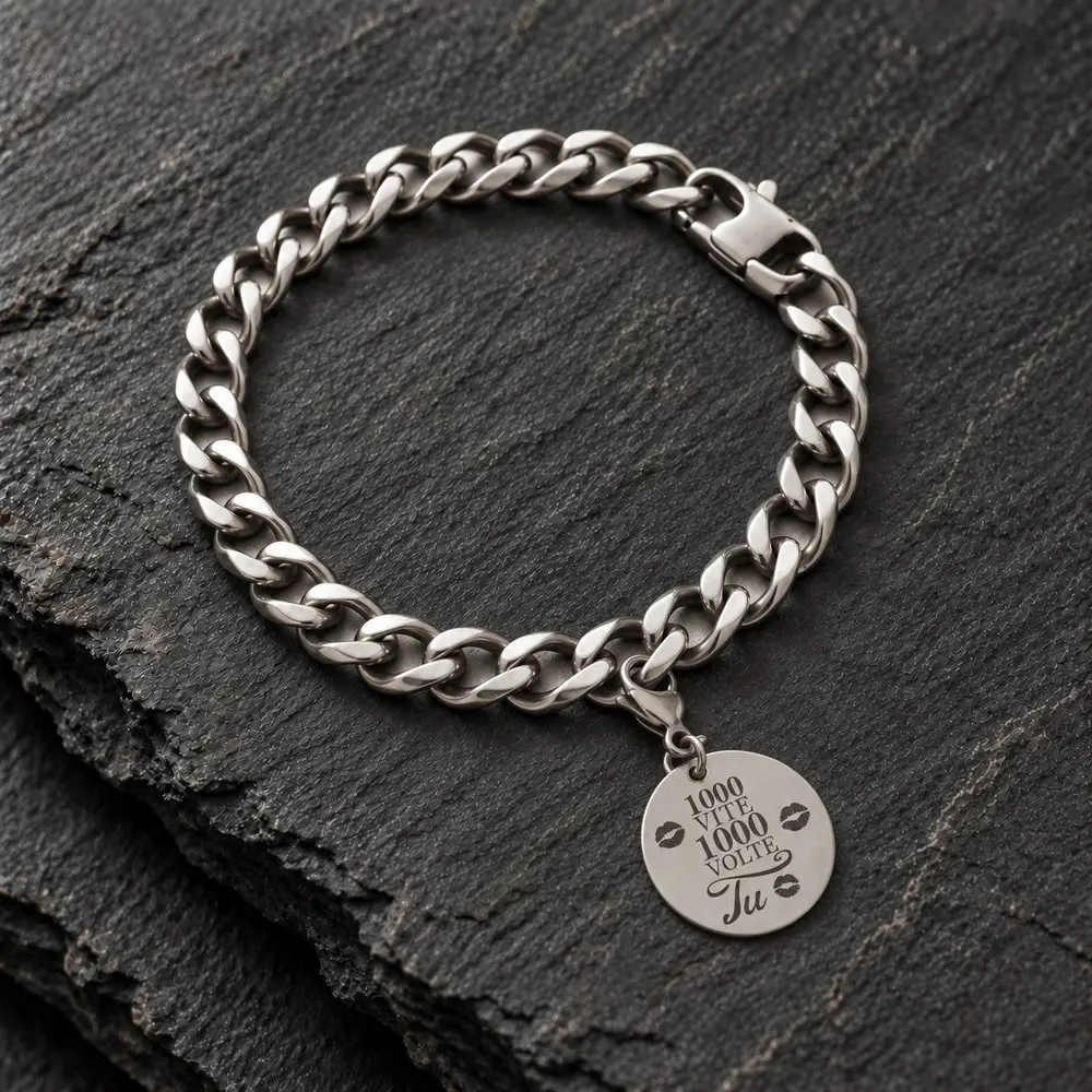 Bracciale a maglia in acciaio con ciondolo