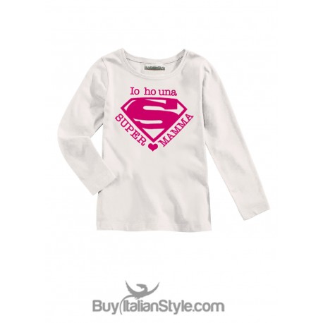 T-shirt bimboa con scritta Io ho una super mamma"