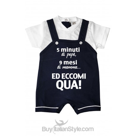 Pagliaccetto a salopette stampa 5 minuti di papà 9 mesi di mamma ed eccomi qua