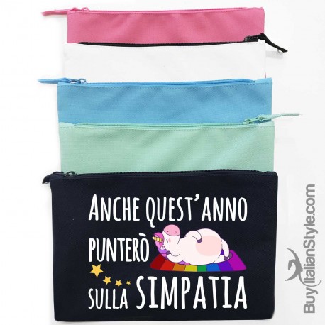 Pochette tela UNICORNO "Anche quest'anno punterò sulla simpatia!"